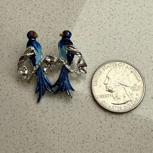 Vintage Blue Lovebirds Brooch Pin Silver Tone Enamel - Picture 7 of 7